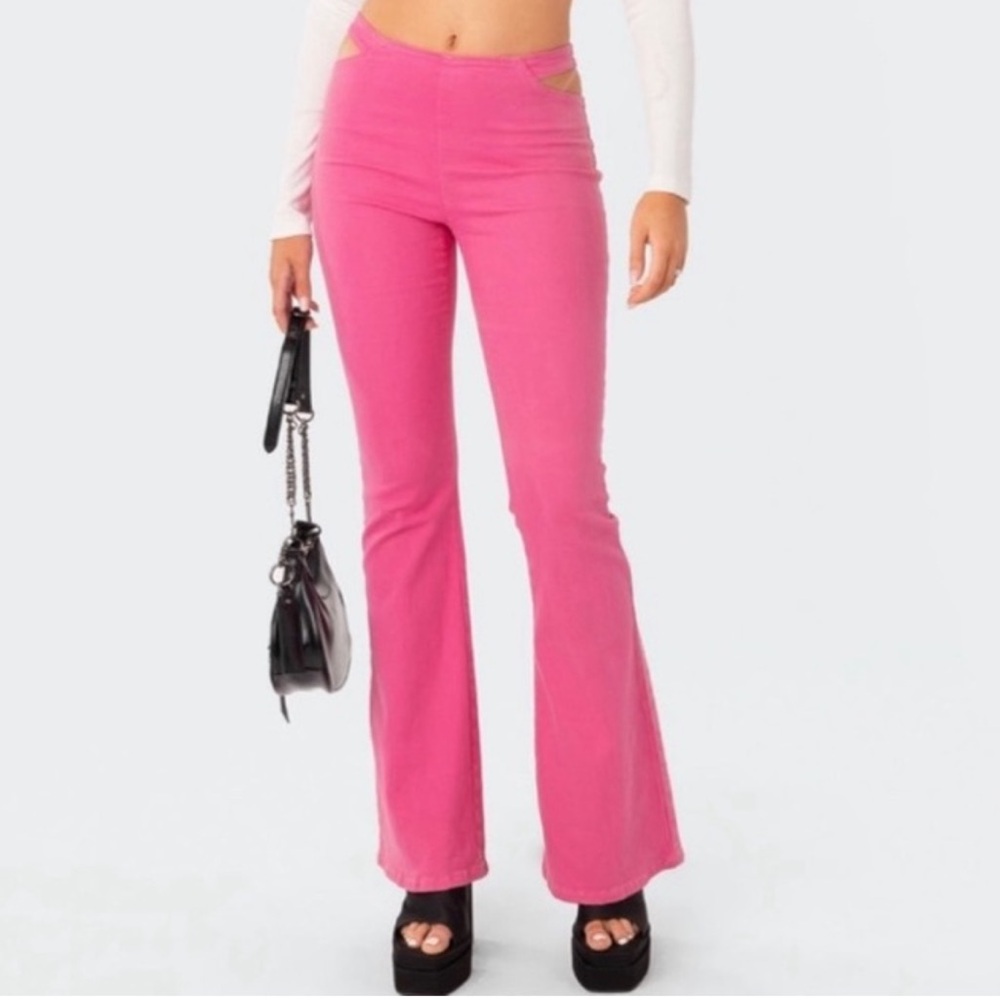 Edikted Kira Cut Out Flare Jeans Pink Size S